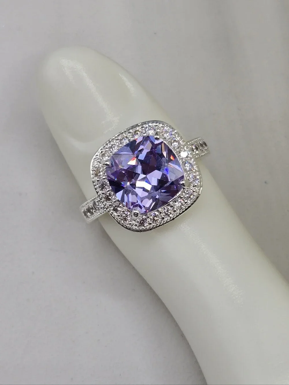 Swarovski Crystal Elements Silver Statement Ring Light Purple Amethyst Size 7.75